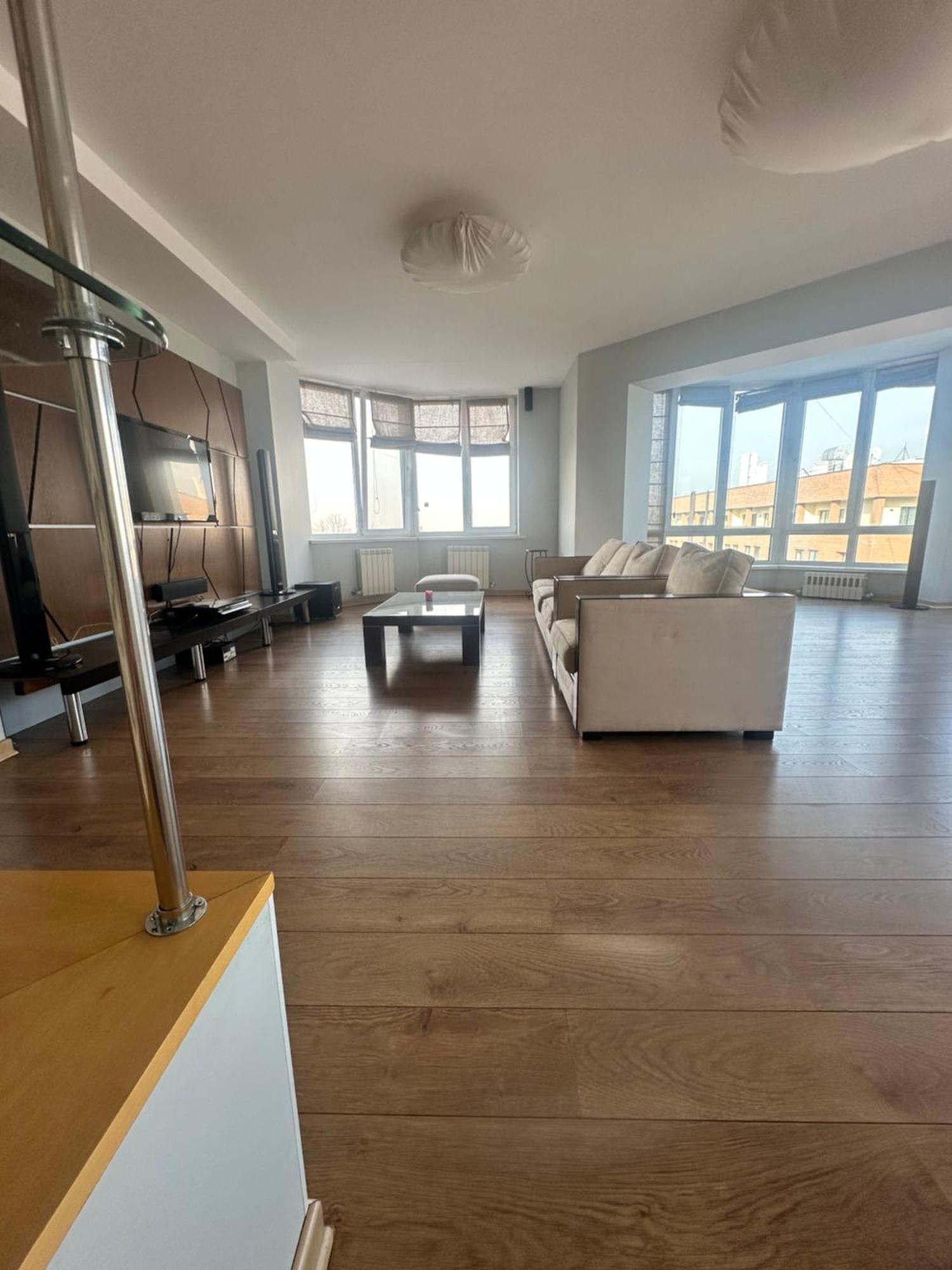 Whitefort Apartment Алма Ата Екстериор снимка