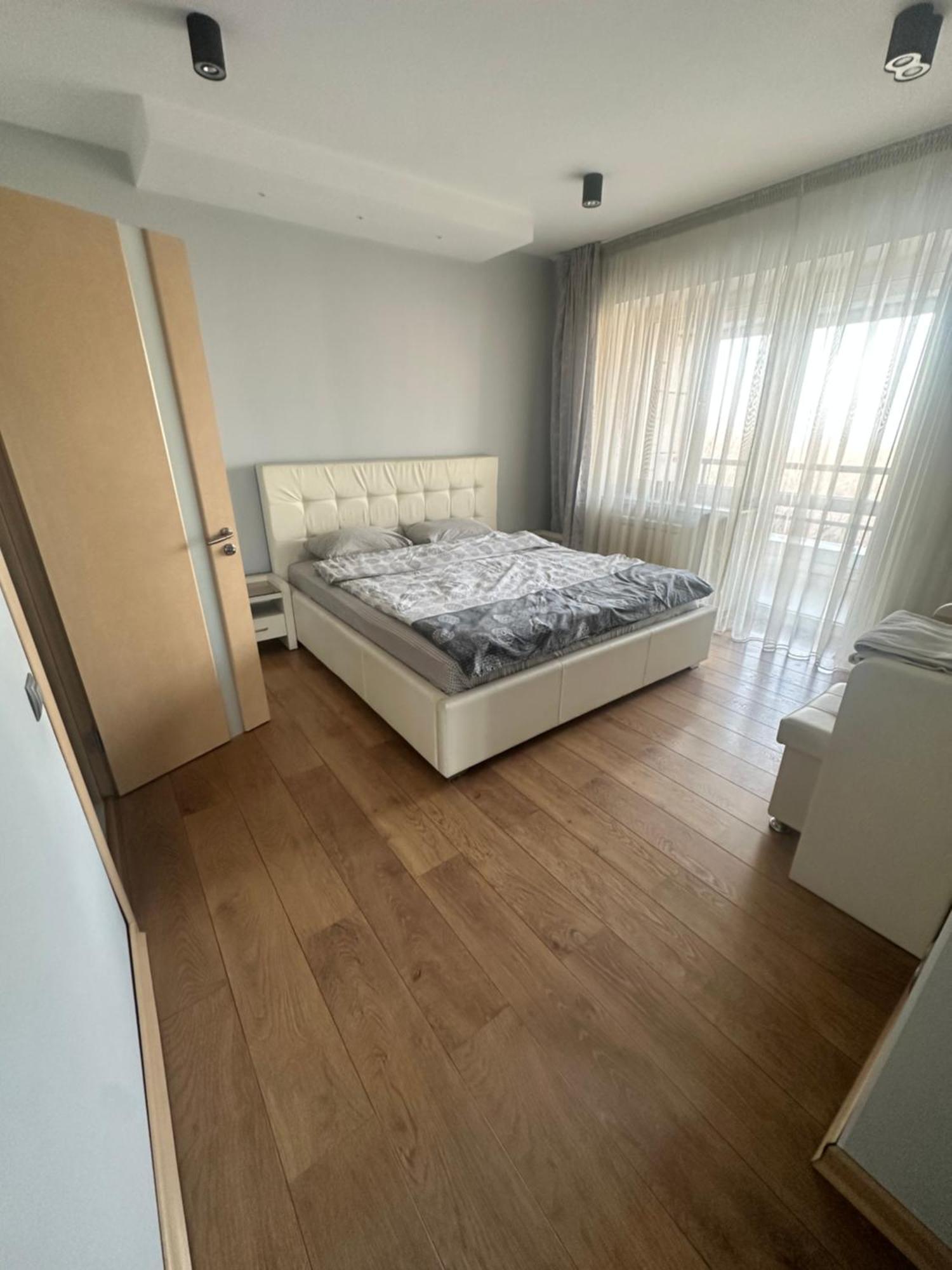 Whitefort Apartment Алма Ата Екстериор снимка